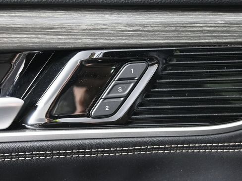 Used 2024 Jeep Wagoneer Series II AWD/4WD image 21