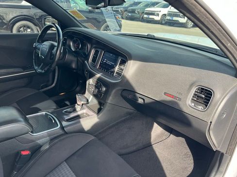 Used 2020 Dodge Charger Scat Pack image 28