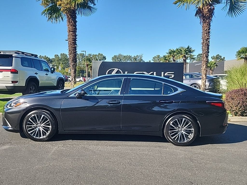 Certified 2024 Lexus ES 350 w/ Premium Package FWD image 2