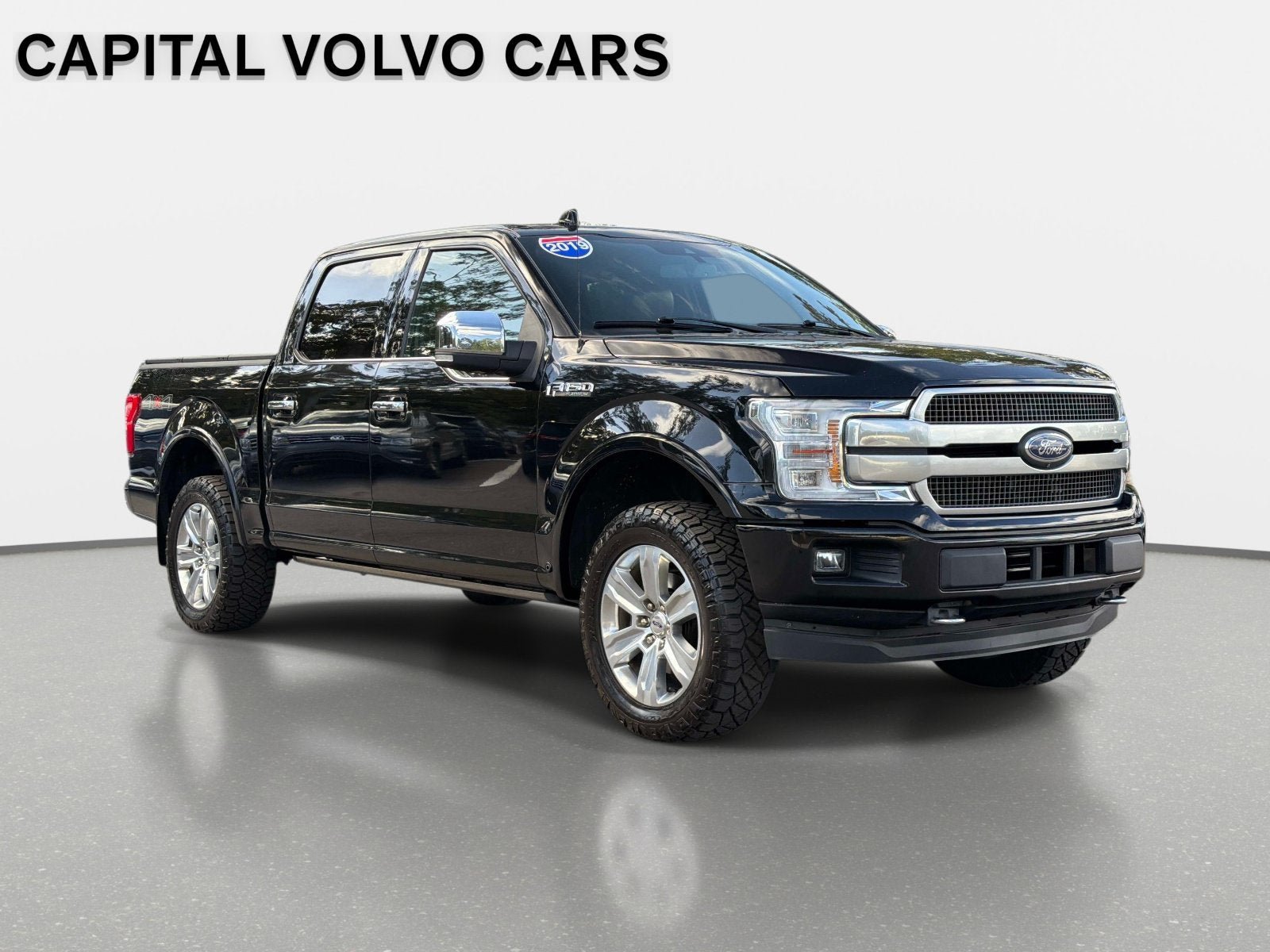 Used 2019 Ford F150 Platinum w/ Equipment Group 701A Luxury AWD/4WD image 3