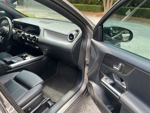 Used 2023 Mercedes-Benz GLA 250 image 10