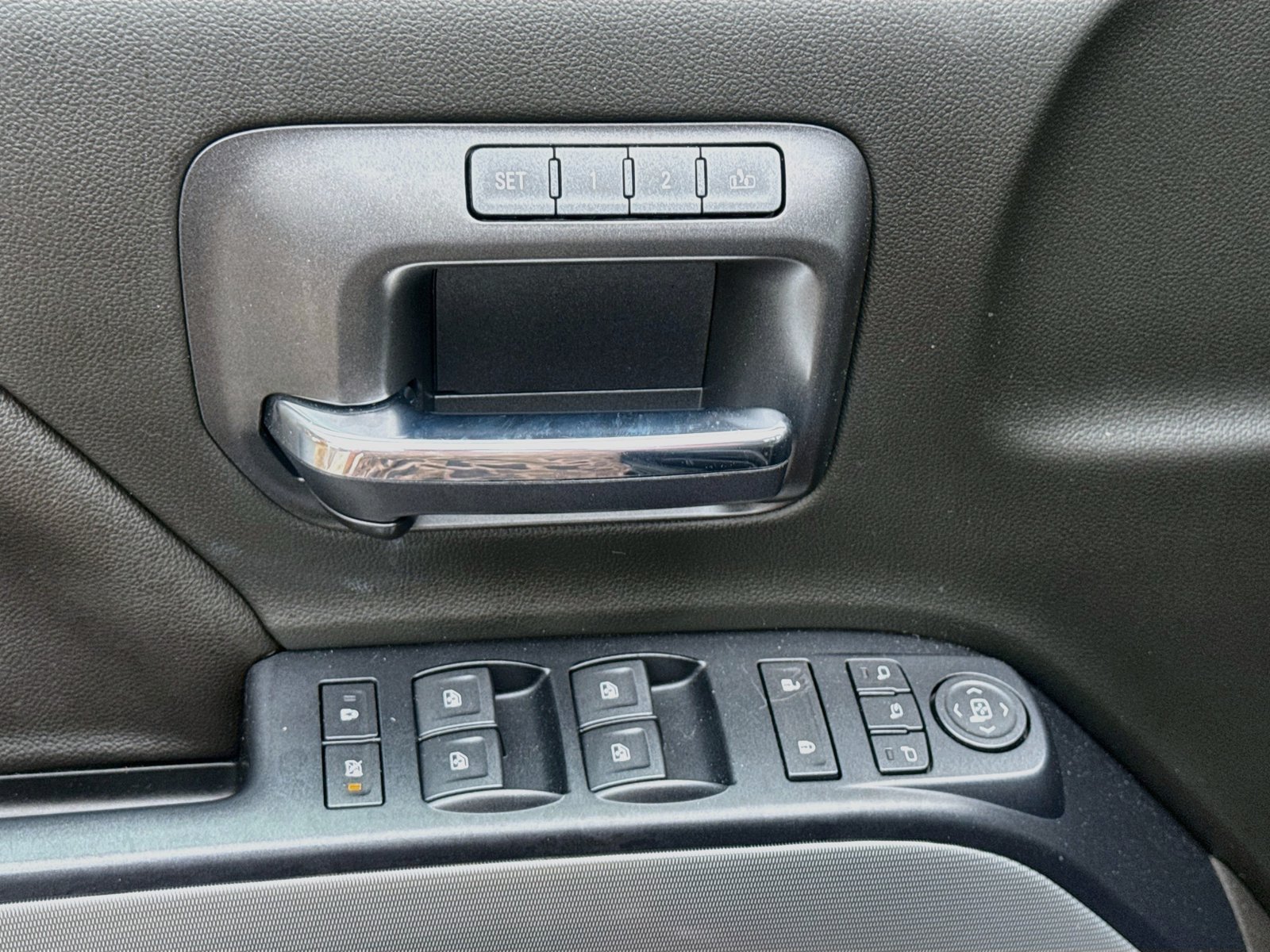 Used 2019 Chevrolet Silverado 2500 LTZ w/ Duramax Plus Package AWD/4WD image 15