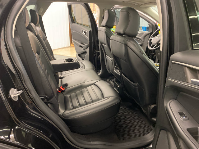 Used 2023 Ford Edge SEL w/ Convenience Package AWD/4WD image 32