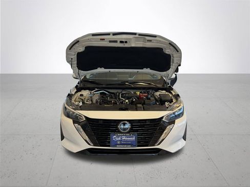 Used 2024 Nissan Sentra SV image 4