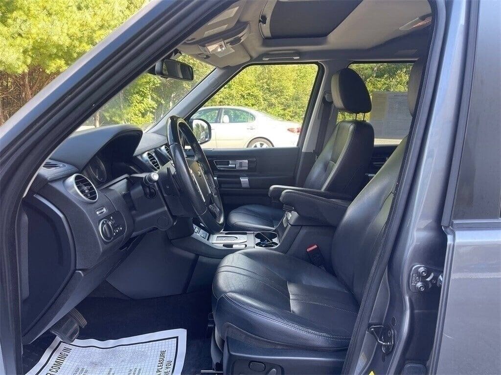 Used 2015 Land Rover LR4 HSE AWD/4WD image 11