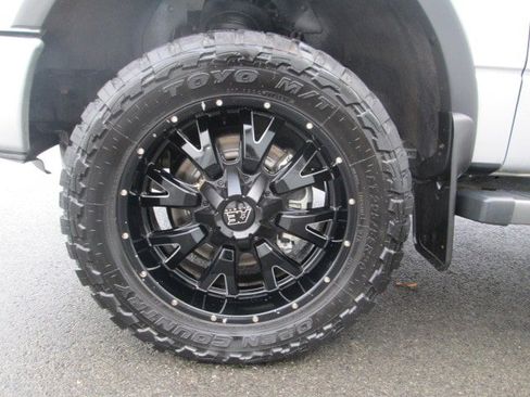 Used 2014 Ford F150 FX4 w/ Equipment Group 401A Mid image 12