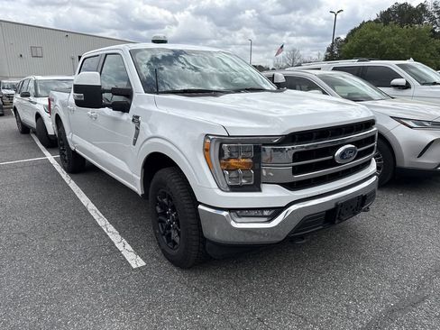 Used 2021 Ford F150 Lariat w/ Equipment Group 501A Mid image 2