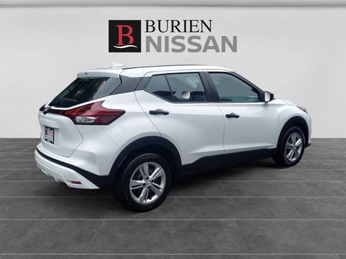 Used 2024 Nissan Kicks S FWD image 5