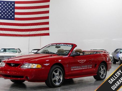 Used 1994 Ford Mustang GT image 1