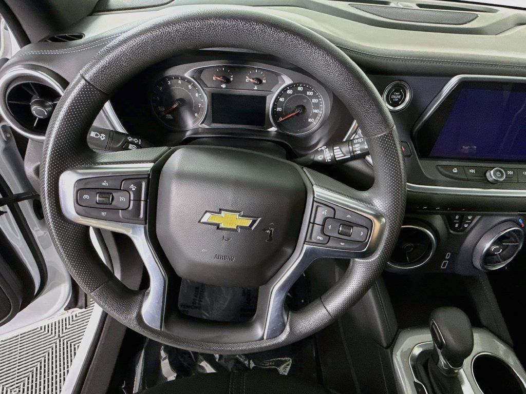 Used 2021 Chevrolet Blazer LT AWD/4WD image 19