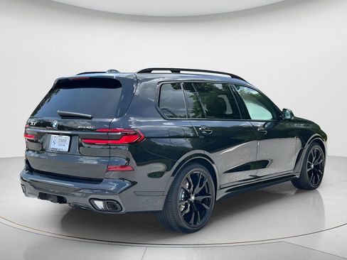 New 2027 BMW X7 xDrive40i w/ M Sport Package AWD/4WD image 4