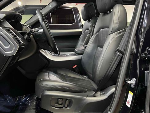 Used 2019 Land Rover Range Rover Sport HSE AWD/4WD image 34