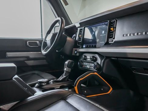 Used 2022 Ford Bronco Badlands w/ Sasquatch Package image 23