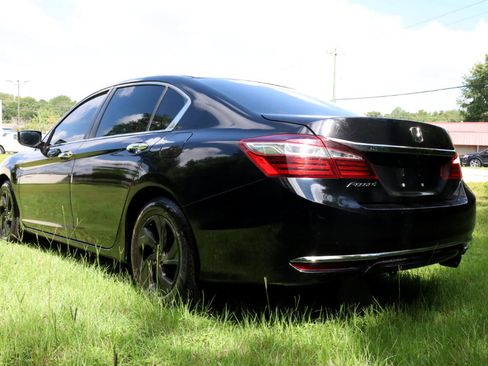 Used 2016 Honda Accord LX image 16
