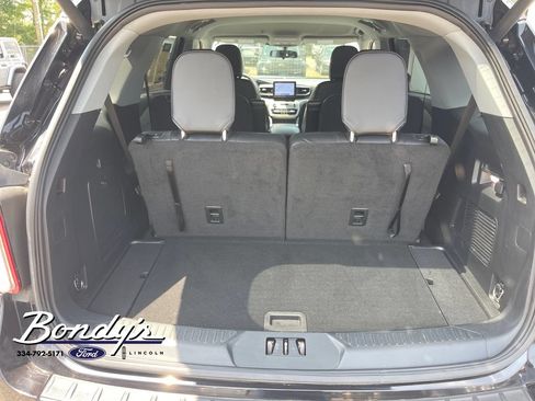 Used 2023 Ford Explorer XLT w/ Equipment Group 202A RWD image 14