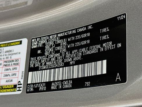 Used 2025 Lexus NX 350h AWD w/ Premium Package image 36