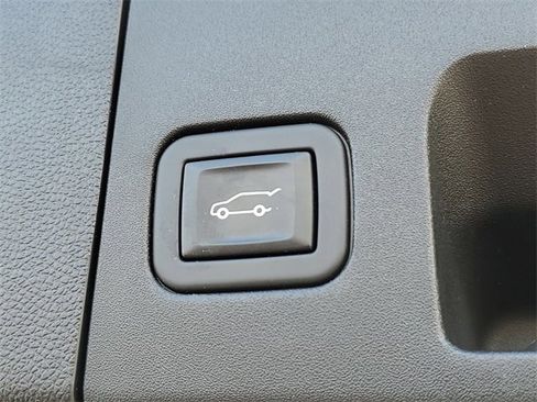 Certified 2023 Cadillac XT4 Sport image 31