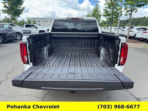 Certified 2026 GMC Sierra 1500 SLT AWD/4WD image 23