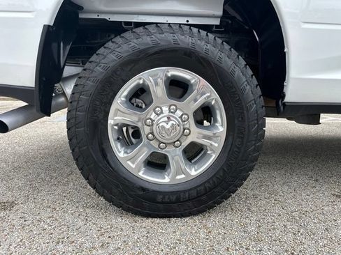 Used 2024 RAM 2500 Big Horn AWD/4WD image 56
