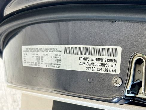 Used 2021 Chrysler Voyager Lxi image 33