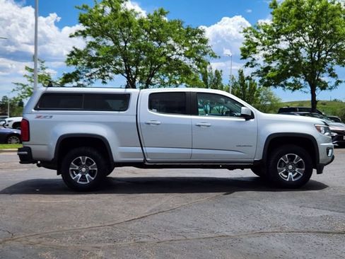 Used 2017 Chevrolet Colorado Z71 AWD/4WD image 7