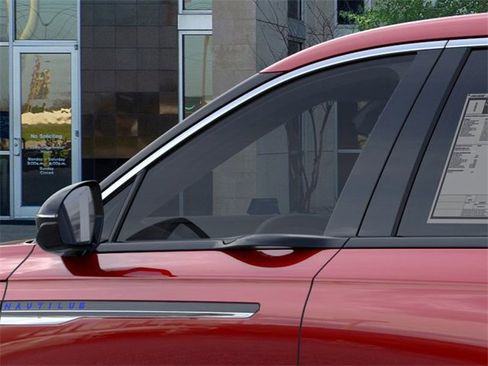 New 2026 Lincoln Nautilus Premier image 20