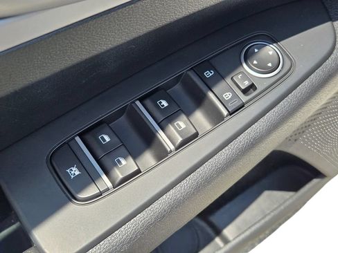 Certified 2024 Kia Forte LXS w/ LXS Technology Package FWD image 15