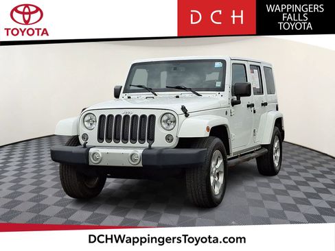 Used 2015 Jeep Wrangler Unlimited Sahara w/ Connectivity Group image 1