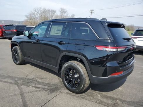 New 2026 Jeep Grand Cherokee Altitude AWD/4WD image 3