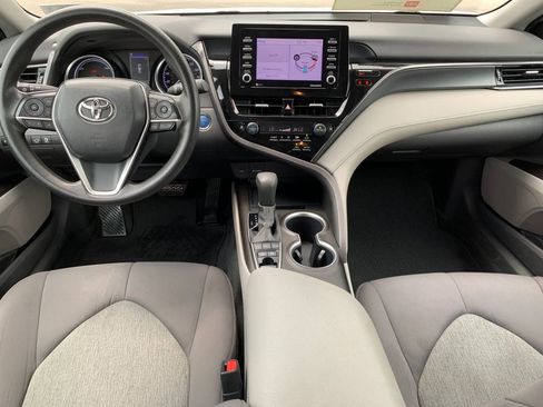 Used 2022 Toyota Camry LE FWD image 16