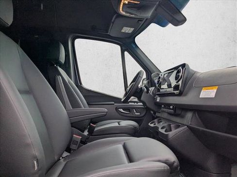 New 2025 Mercedes-Benz Sprinter 2500 image 15