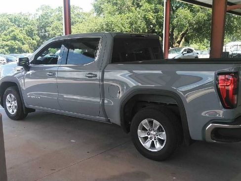 Used 2024 GMC Sierra 1500 SLE RWD image 3