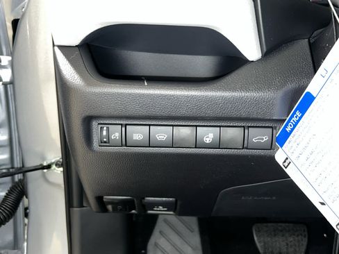 New 2025 Toyota RAV4 XLE w/ Convenience Package image 20