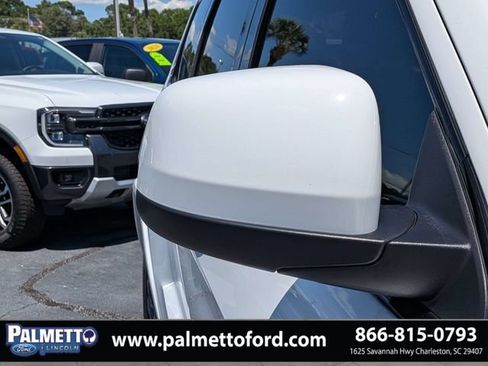 Used 2021 Jeep Grand Cherokee Laredo X AWD/4WD image 12