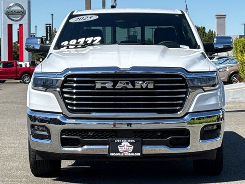 Used 2025 RAM 1500 Laramie AWD/4WD image 3