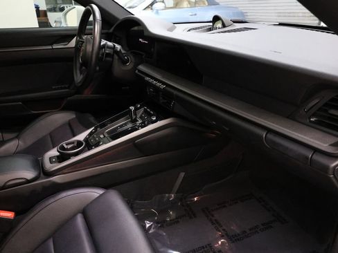 Used 2025 Porsche 911 Carrera RWD image 83