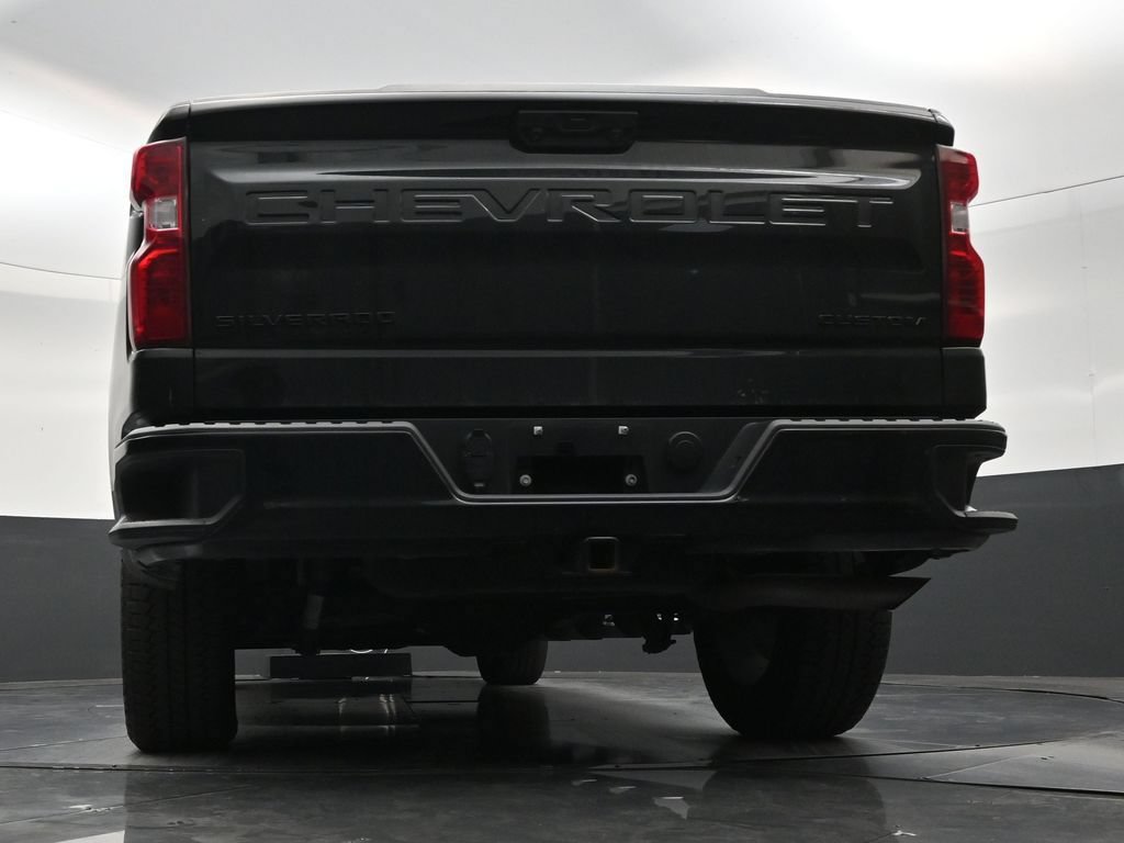 Used 2024 Chevrolet Silverado 1500 Custom w/ Turbomax Blackout Package RWD image 23