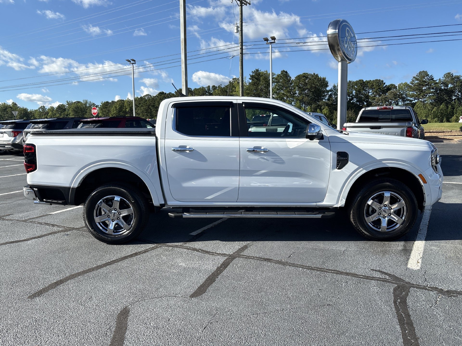 Used 2024 Ford Ranger Lariat w/ Trailer Tow Package RWD image 24