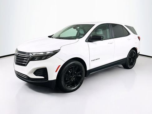 Used 2024 Chevrolet Equinox LS w/ Sport Edition image 3