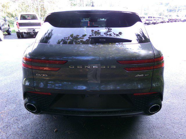 Used 2023 Genesis GV70 3.5T Sport w/ Sport Prestige Package AWD/4WD image 8