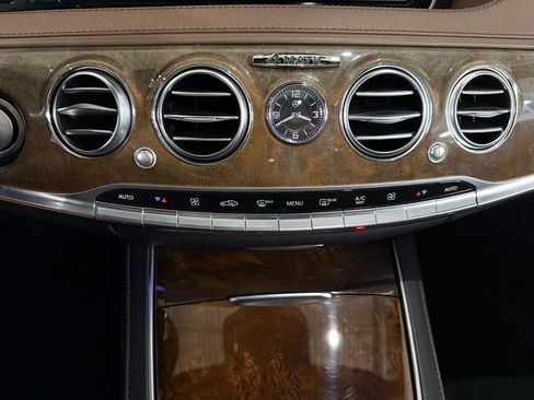 Used 2015 Mercedes-Benz S 550 4MATIC Sedan w/ Sport Package image 40