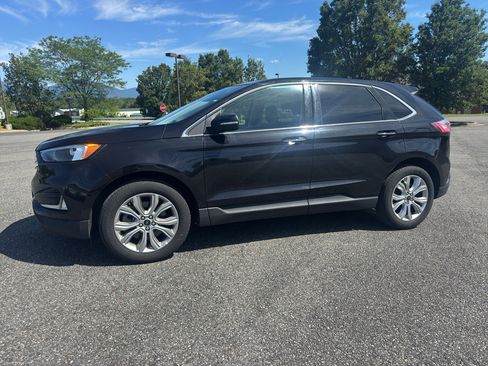 Used 2024 Ford Edge Titanium AWD/4WD image 1