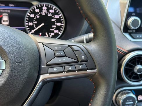 Used 2023 Nissan Sentra SR w/ SR Premium Package FWD image 21