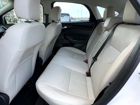 Used 2015 Ford Focus Titanium image 12