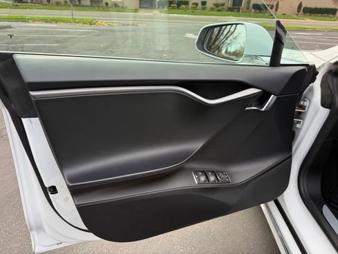Used 2021 Tesla Model S Long Range Plus image 11