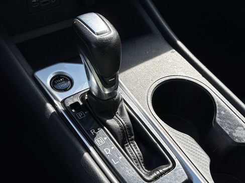 Used 2020 Nissan Altima 2.5 S FWD image 15