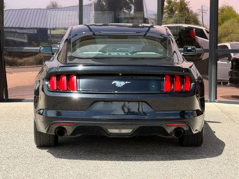 Used 2016 Ford Mustang Coupe RWD image 9