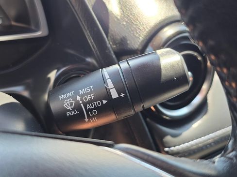 Used 2019 Toyota Yaris XLE FWD image 46