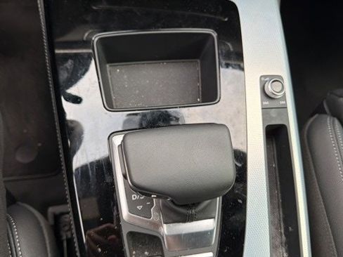 Used 2024 Audi Q5 2.0T Premium Plus image 2