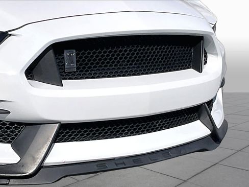 Used 2019 Ford Mustang Shelby GT350 w/ Technology Package RWD image 25